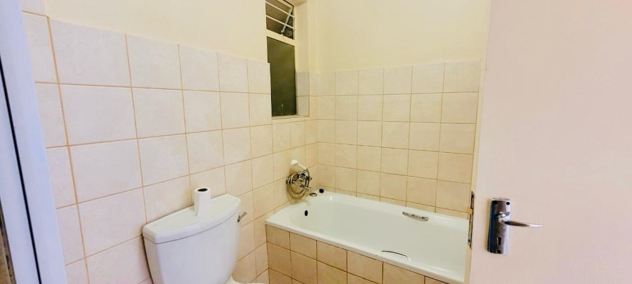 2 Bedroom Property for Sale in Pellissier Free State